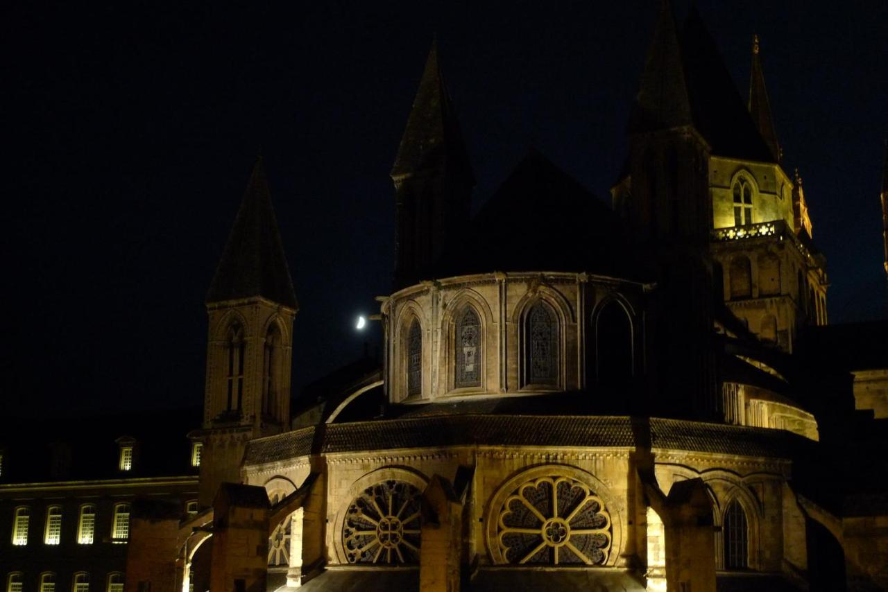 Les chambres de l'Abbaye Caen Extérieur photo