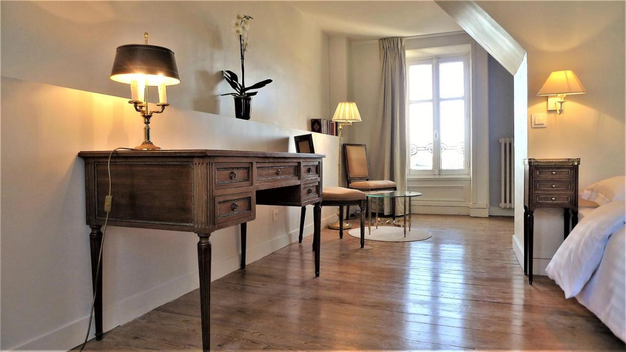 Les chambres de l'Abbaye Caen Extérieur photo
